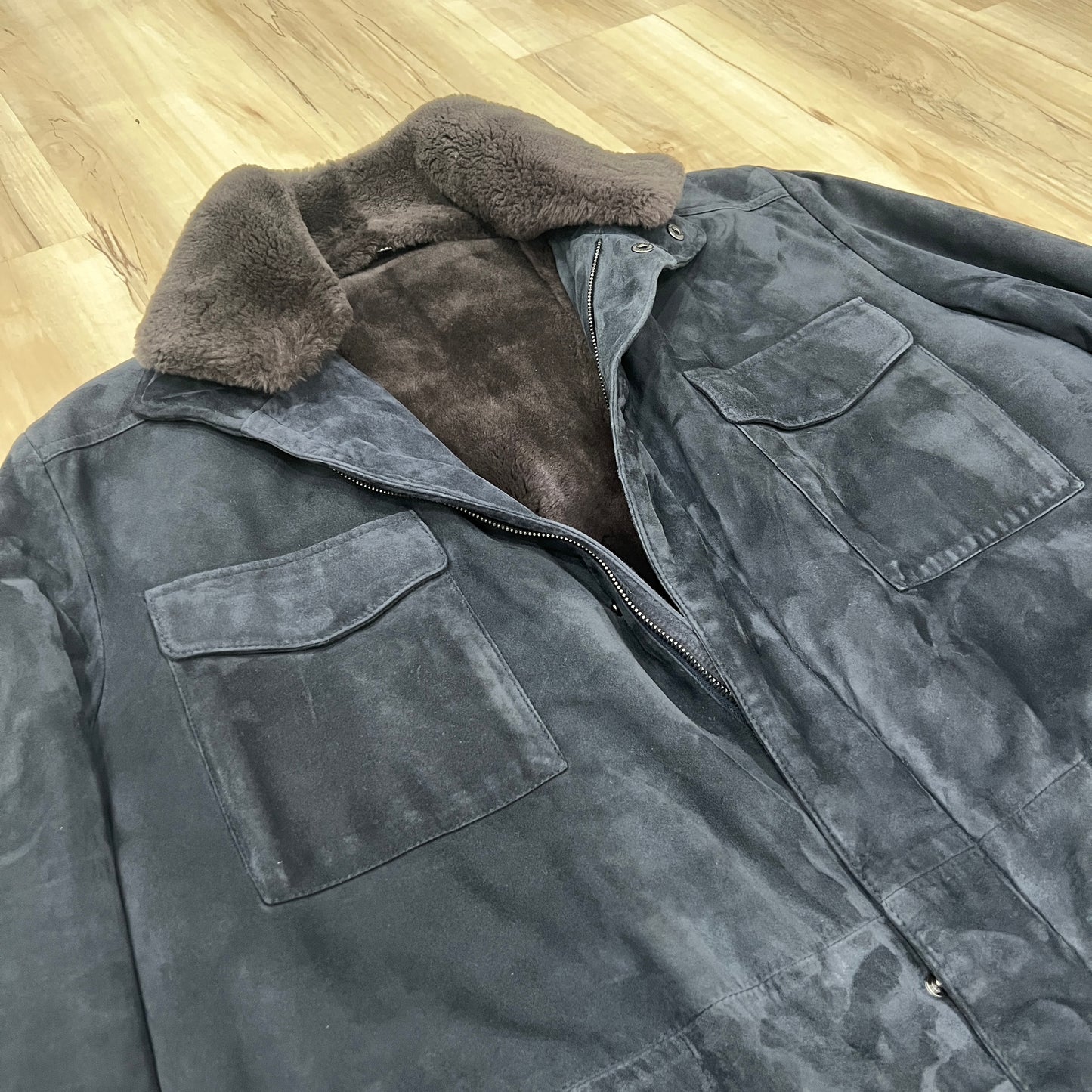 Loro Piana Suede Castorino Fur Traveller (52)