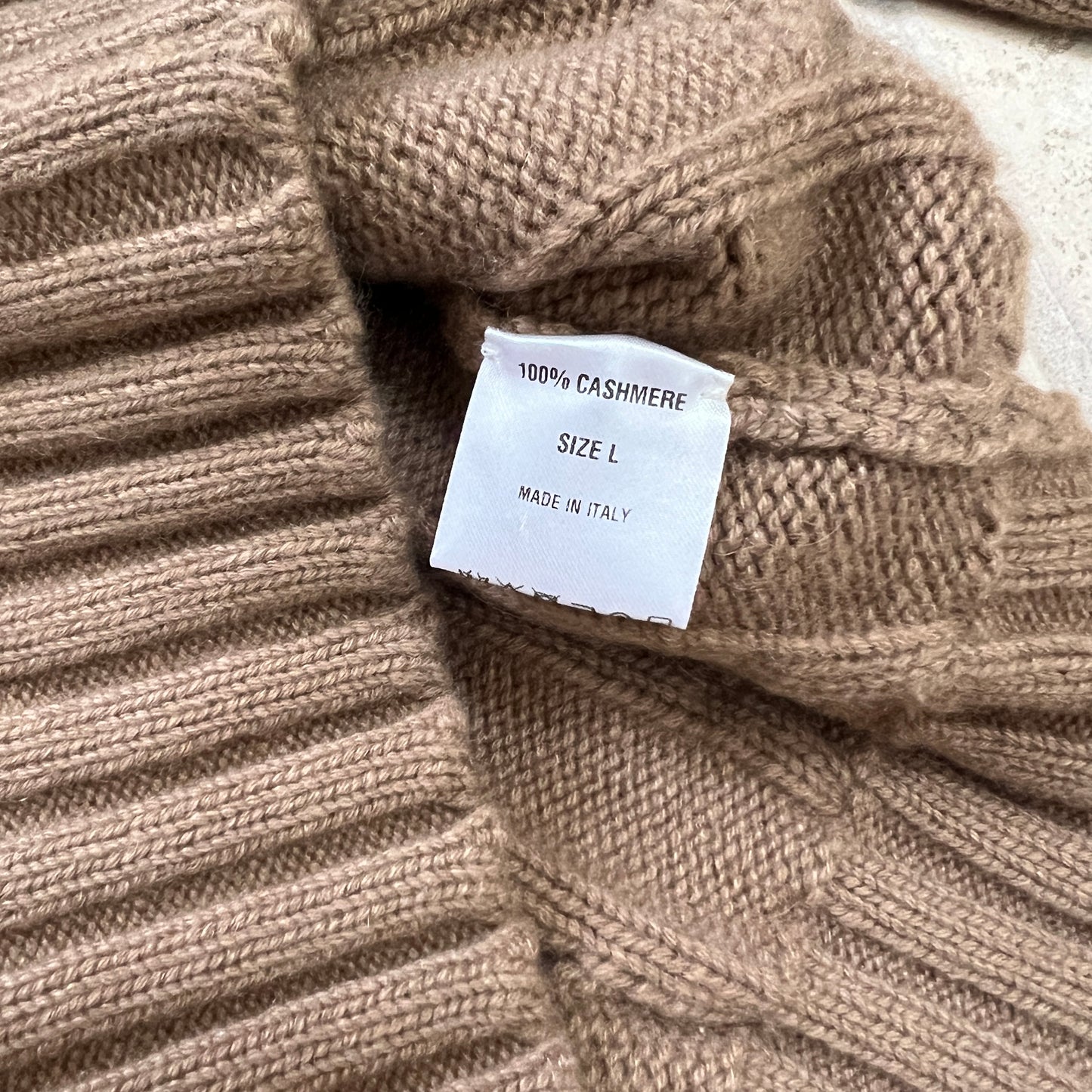 Bergdorf Goodman Cashmere Crewneck