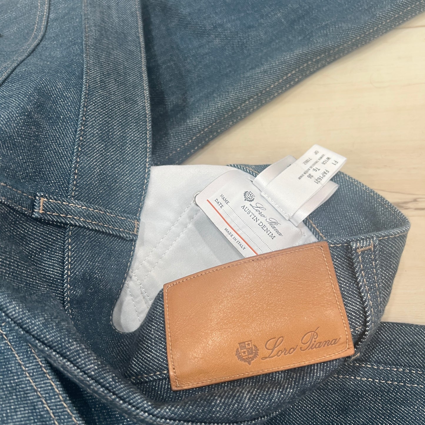 Loro Piana Kamen Austin Jeans (36)