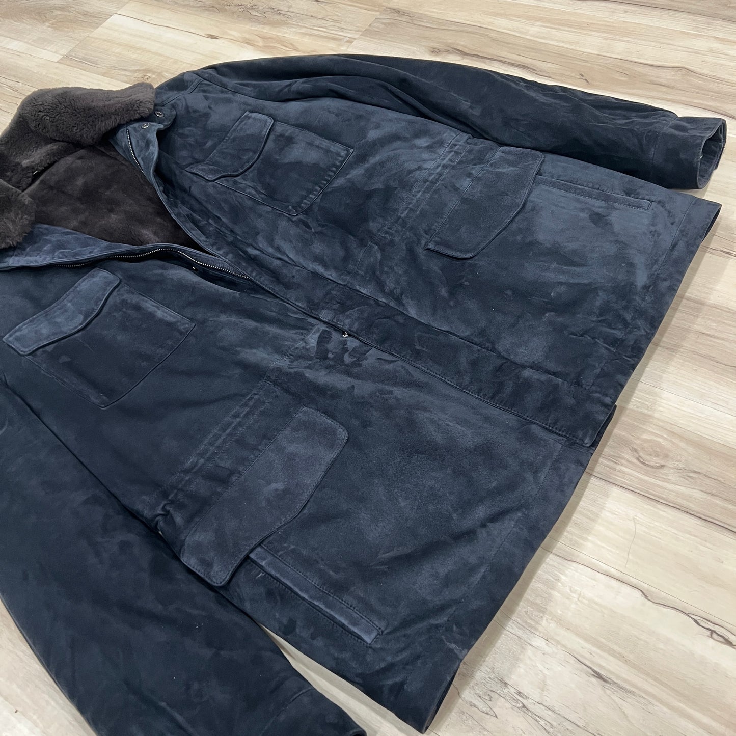 Loro Piana Suede Castorino Fur Traveller (52)
